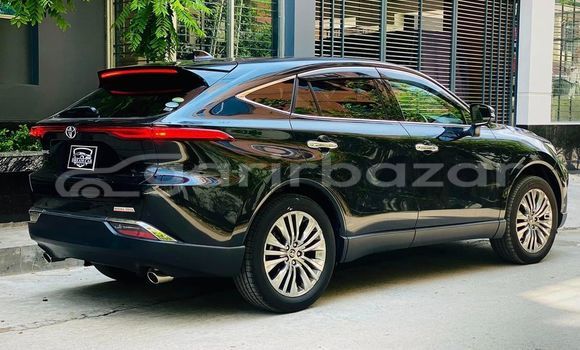 Buy Used 2021 Toyota Harrier in Dhaka, Dhaka Buy Used 2021 Toyota Harrier in Dhaka, Dhaka