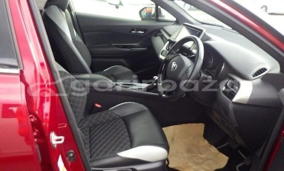 Buy Used 2021 Toyota CHR in Dhaka, Dhaka Buy Used 2021 Toyota CHR in Dhaka, Dhaka