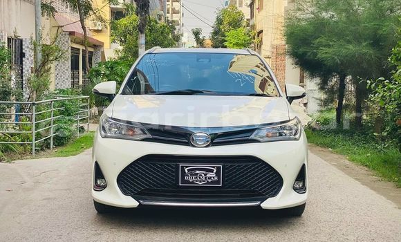 Buy Used 2022 Toyota axio fielder in Dhaka, Dhaka Buy Used 2022 Toyota axio fielder in Dhaka, Dhaka