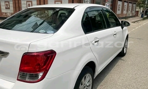 Buy Used Toyota Axio in Bheramara, Kushtiya Buy Used Toyota Axio in Bheramara, Kushtiya