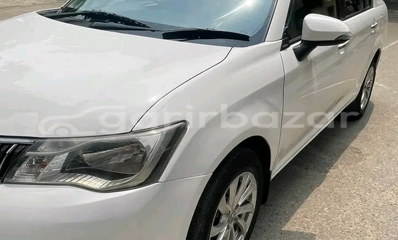 Buy Used Toyota Axio in Bheramara, Kushtiya Buy Used Toyota Axio in Bheramara, Kushtiya