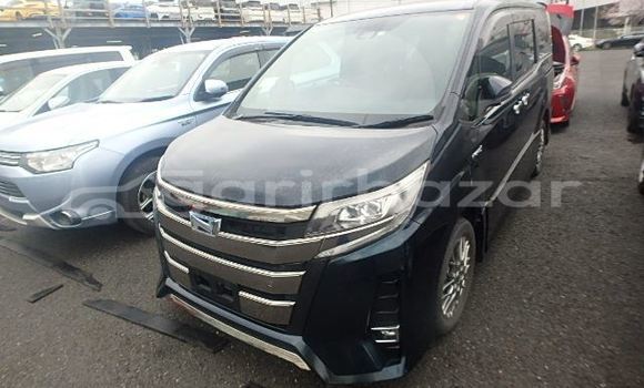 কেনা আমদানি Toyota noah si wxb hybrid Mica blue গাড়ী মধ্যে ঢাকা মধ্যে Dhaka কেনা আমদানি Toyota noah si wxb hybrid Mica blue গাড়ী মধ্যে ঢাকা মধ্যে Dhaka