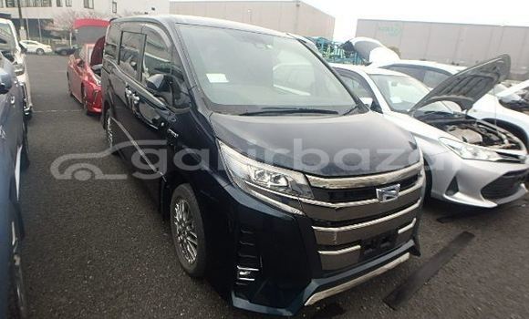 কেনা আমদানি Toyota noah si wxb hybrid Mica blue গাড়ী মধ্যে ঢাকা মধ্যে Dhaka কেনা আমদানি Toyota noah si wxb hybrid Mica blue গাড়ী মধ্যে ঢাকা মধ্যে Dhaka