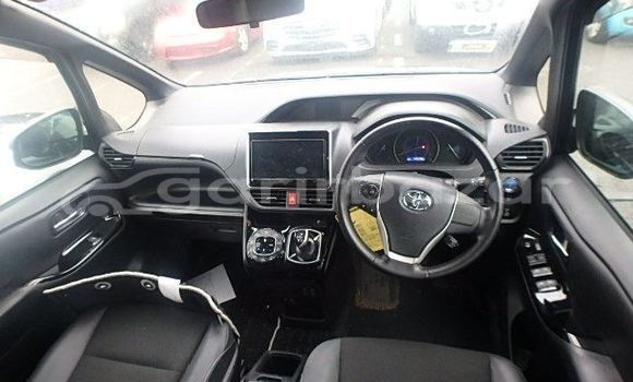 কেনা আমদানি Toyota noah si wxb hybrid Mica blue গাড়ী মধ্যে ঢাকা মধ্যে Dhaka কেনা আমদানি Toyota noah si wxb hybrid Mica blue গাড়ী মধ্যে ঢাকা মধ্যে Dhaka