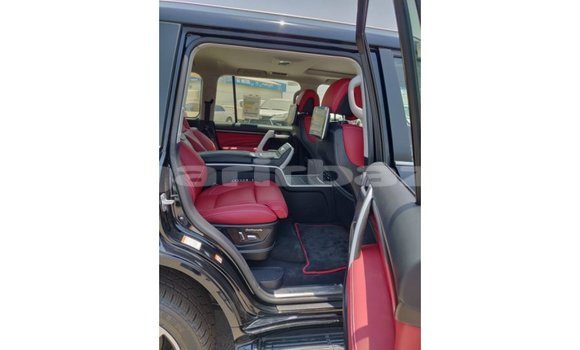 Buy Import 2019 Toyota Land Cruiser in Import - Dubai, Bandarban Buy Import 2019 Toyota Land Cruiser in Import - Dubai, Bandarban