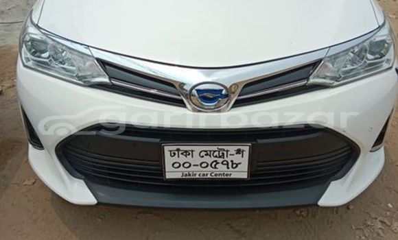 কেনা ব্যবহৃত Toyota corolla White গাড়ী মধ্যে ঢাকা মধ্যে Dhaka