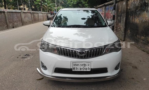 কেনা ব্যবহৃত Toyota Axio Others গাড়ী মধ্যে ঢাকা মধ্যে Dhaka