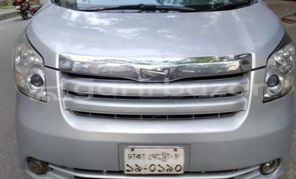 Buy Used 2016 Toyota Noah in Dhaka, Dhaka Buy Used 2016 Toyota Noah in Dhaka, Dhaka