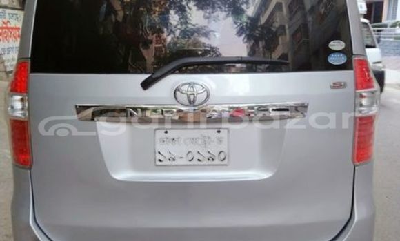 Buy Used 2016 Toyota Noah in Dhaka, Dhaka Buy Used 2016 Toyota Noah in Dhaka, Dhaka