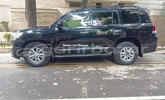 Buy Used 2011 Toyota Land Cruiser in Dhaka, Dhaka Buy Used 2011 Toyota Land Cruiser in Dhaka, Dhaka