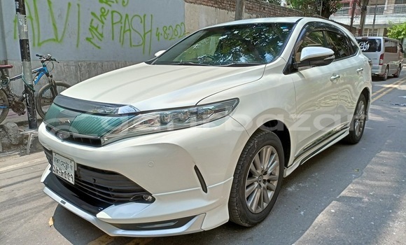 Buy Used 2017 Toyota harrier premium pkg in Dhaka, Dhaka Buy Used 2017 Toyota harrier premium pkg in Dhaka, Dhaka