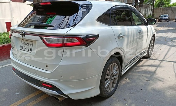 Buy Used 2017 Toyota harrier premium pkg in Dhaka, Dhaka Buy Used 2017 Toyota harrier premium pkg in Dhaka, Dhaka
