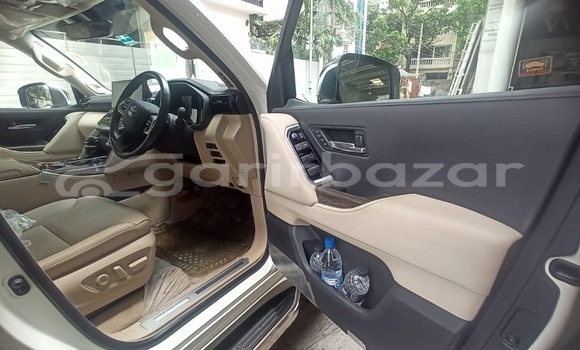 Buy Used 2022 Toyota land cruiser zx in Dhaka, Dhaka Buy Used 2022 Toyota land cruiser zx in Dhaka, Dhaka