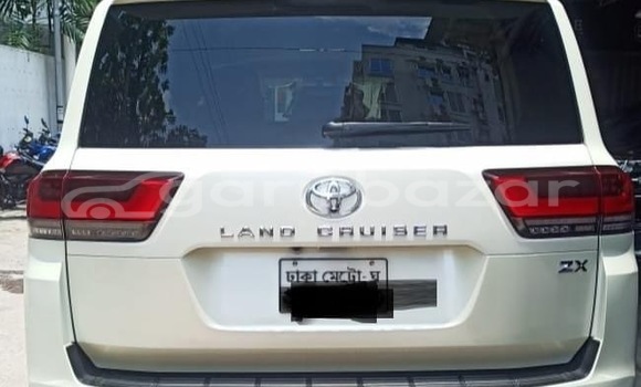 Buy Used 2022 Toyota land cruiser zx in Dhaka, Dhaka Buy Used 2022 Toyota land cruiser zx in Dhaka, Dhaka