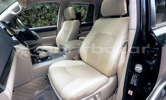 Buy Used 2018 Toyota Land Cruiser in Dhaka, Dhaka Buy Used 2018 Toyota Land Cruiser in Dhaka, Dhaka
