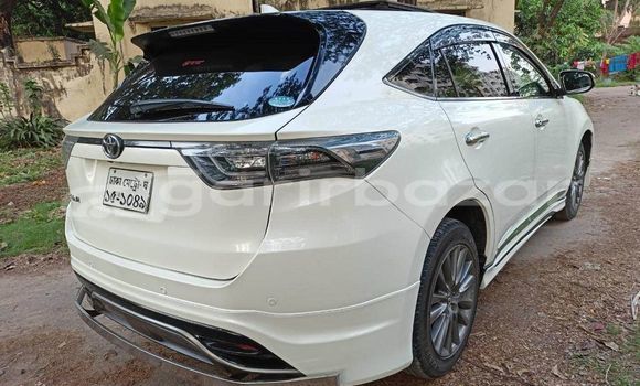 Buy Used 2015 Toyota Harrier in Dhaka, Dhaka Buy Used 2015 Toyota Harrier in Dhaka, Dhaka