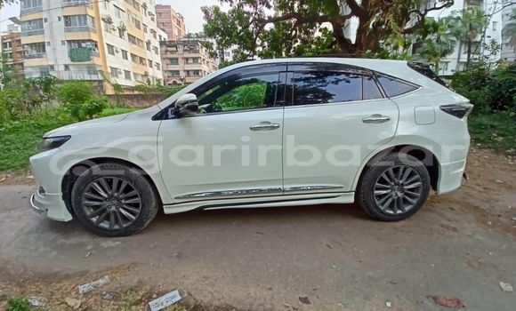 Buy Used 2015 Toyota Harrier in Dhaka, Dhaka Buy Used 2015 Toyota Harrier in Dhaka, Dhaka