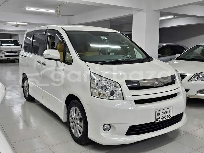 Big with watermark toyota noah dhaka dhaka 17101