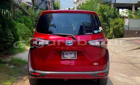 Buy Used 2019 Toyota sienta in Dhaka, Dhaka Buy Used 2019 Toyota sienta in Dhaka, Dhaka