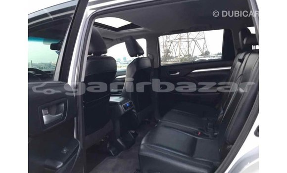 Buy Import 2015 Toyota Highlander in Import - Dubai, Bandarban Buy Import 2015 Toyota Highlander in Import - Dubai, Bandarban