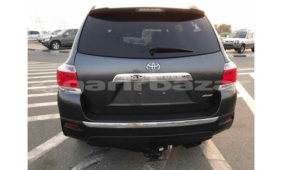 Buy Import 2011 Toyota Highlander in Import - Dubai, Bandarban Buy Import 2011 Toyota Highlander in Import - Dubai, Bandarban