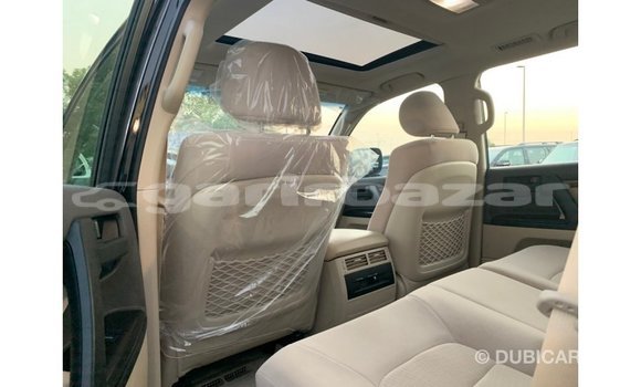 Buy Import 2019 Toyota Land Cruiser in Import - Dubai, Bandarban Buy Import 2019 Toyota Land Cruiser in Import - Dubai, Bandarban