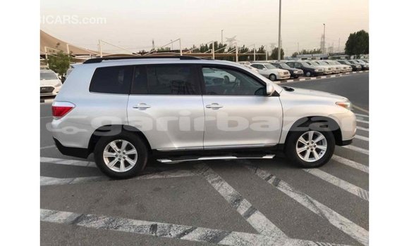 Buy Import 2012 Toyota Highlander in Import - Dubai, Bandarban Buy Import 2012 Toyota Highlander in Import - Dubai, Bandarban