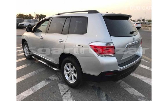 Buy Import 2012 Toyota Highlander in Import - Dubai, Bandarban Buy Import 2012 Toyota Highlander in Import - Dubai, Bandarban