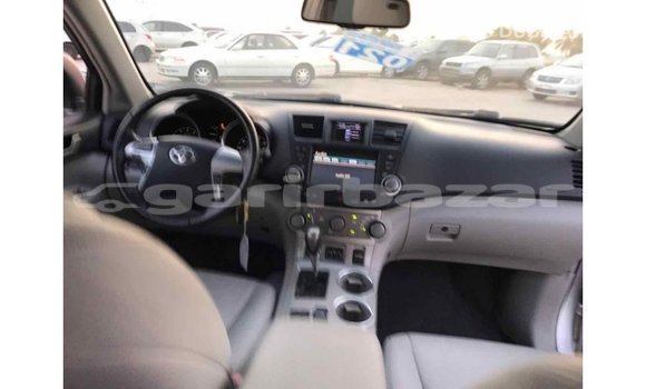 Buy Import 2012 Toyota Highlander in Import - Dubai, Bandarban Buy Import 2012 Toyota Highlander in Import - Dubai, Bandarban