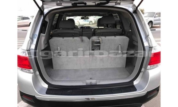 Buy Import 2012 Toyota Highlander in Import - Dubai, Bandarban Buy Import 2012 Toyota Highlander in Import - Dubai, Bandarban