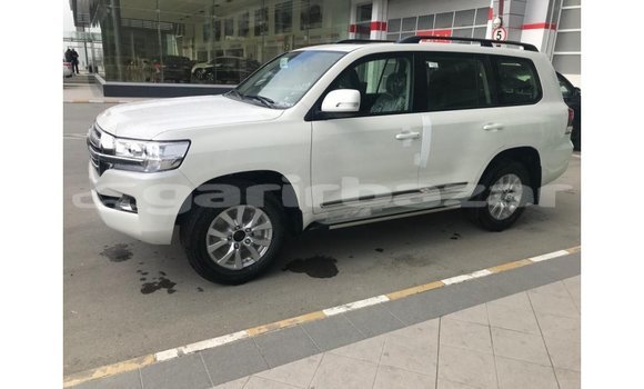 Buy Import 2019 Toyota Land Cruiser in Import - Dubai, Bandarban Buy Import 2019 Toyota Land Cruiser in Import - Dubai, Bandarban
