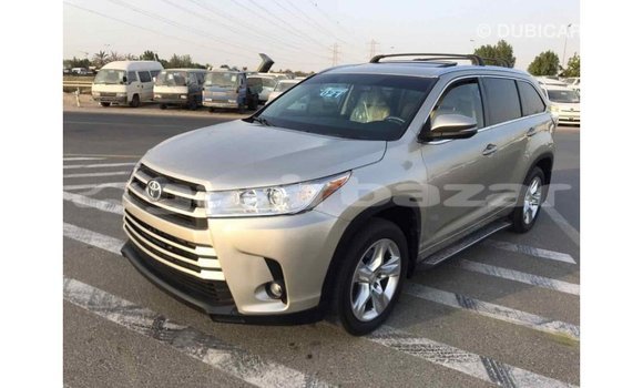 Buy Import 2015 Toyota Highlander in Import - Dubai, Bandarban Buy Import 2015 Toyota Highlander in Import - Dubai, Bandarban