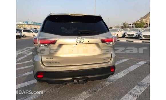 Buy Import 2015 Toyota Highlander in Import - Dubai, Bandarban Buy Import 2015 Toyota Highlander in Import - Dubai, Bandarban