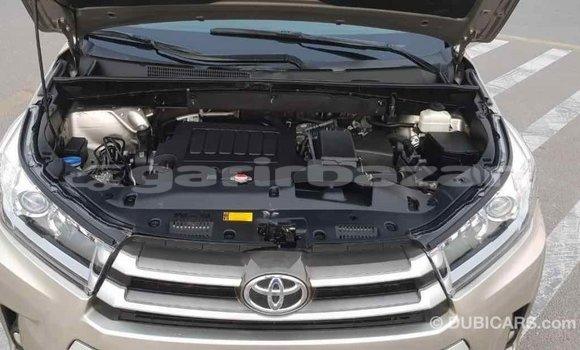 Buy Import 2015 Toyota Highlander in Import - Dubai, Bandarban Buy Import 2015 Toyota Highlander in Import - Dubai, Bandarban