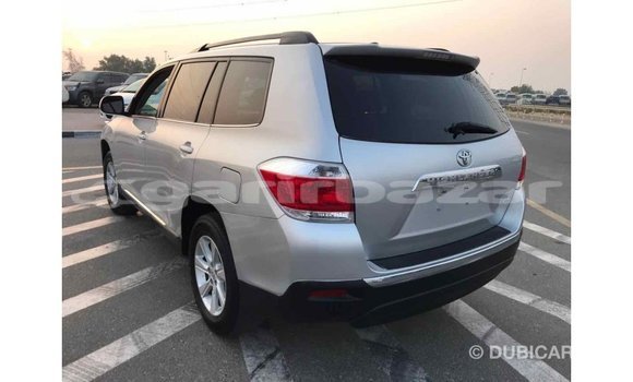 Buy Import 2011 Toyota Highlander in Import - Dubai, Bandarban Buy Import 2011 Toyota Highlander in Import - Dubai, Bandarban