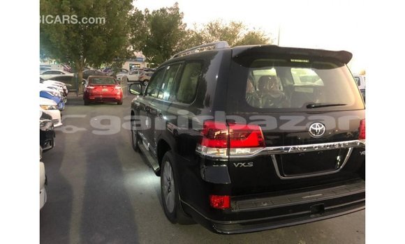 Buy Import 2019 Toyota Land Cruiser in Import - Dubai, Bandarban Buy Import 2019 Toyota Land Cruiser in Import - Dubai, Bandarban