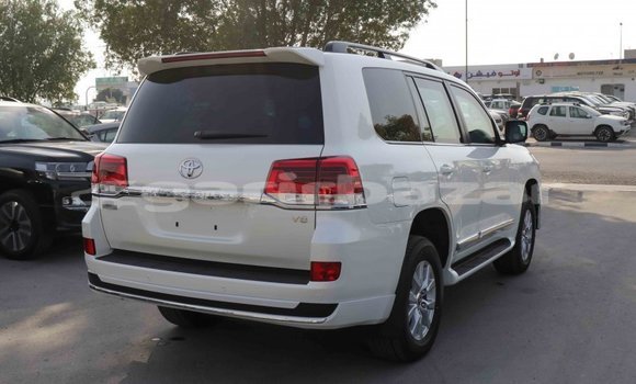 Buy Import 2019 Toyota Land Cruiser in Import - Dubai, Bandarban Buy Import 2019 Toyota Land Cruiser in Import - Dubai, Bandarban