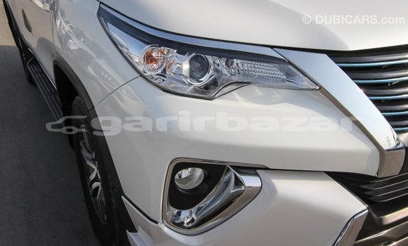 কেনা আমদানি Toyota Fortuner White গাড়ী মধ্যে ইম্পোর্ট - দুবাই মধ্যে Bandarban কেনা আমদানি Toyota Fortuner White গাড়ী মধ্যে ইম্পোর্ট - দুবাই মধ্যে Bandarban