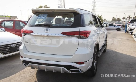 কেনা আমদানি Toyota Fortuner White গাড়ী মধ্যে ইম্পোর্ট - দুবাই মধ্যে Bandarban কেনা আমদানি Toyota Fortuner White গাড়ী মধ্যে ইম্পোর্ট - দুবাই মধ্যে Bandarban