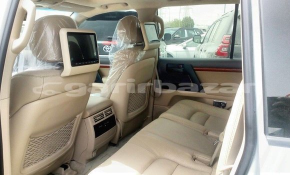 Buy Import 2013 Toyota Land Cruiser in Import - Dubai, Bandarban Buy Import 2013 Toyota Land Cruiser in Import - Dubai, Bandarban
