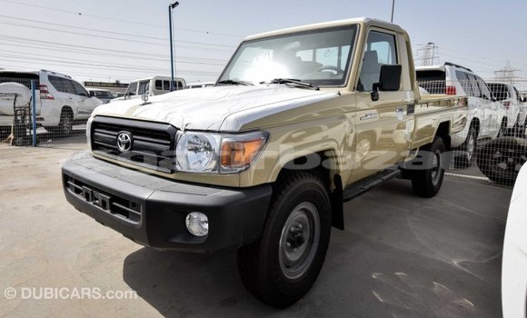 কেনা আমদানি Toyota Land Cruiser Beige গাড়ী মধ্যে ইম্পোর্ট - দুবাই মধ্যে Bandarban কেনা আমদানি Toyota Land Cruiser Beige গাড়ী মধ্যে ইম্পোর্ট - দুবাই মধ্যে Bandarban