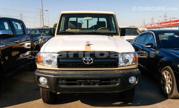 কেনা আমদানি Toyota Land Cruiser Beige গাড়ী মধ্যে ইম্পোর্ট - দুবাই মধ্যে Bandarban কেনা আমদানি Toyota Land Cruiser Beige গাড়ী মধ্যে ইম্পোর্ট - দুবাই মধ্যে Bandarban