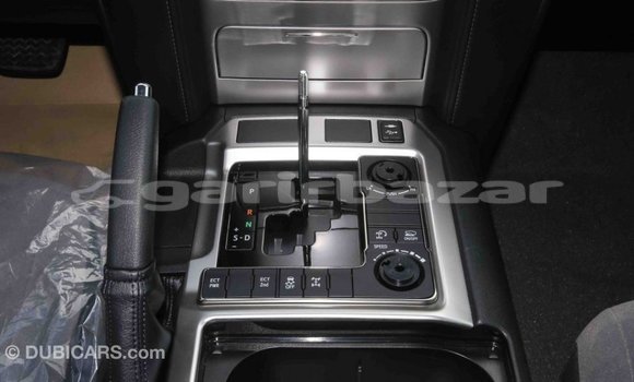 কেনা আমদানি Toyota Land Cruiser White গাড়ী মধ্যে ইম্পোর্ট - দুবাই মধ্যে Bandarban কেনা আমদানি Toyota Land Cruiser White গাড়ী মধ্যে ইম্পোর্ট - দুবাই মধ্যে Bandarban