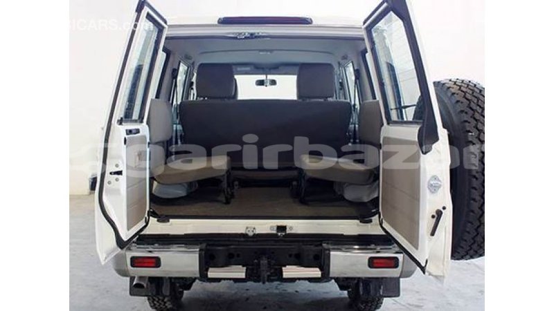 Big with watermark toyota land cruiser bandarban import dubai 1353