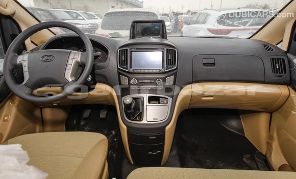 কেনা আমদানি Hyundai Chorus White ট্রাক মধ্যে ইম্পোর্ট - দুবাই মধ্যে Bandarban কেনা আমদানি Hyundai Chorus White ট্রাক মধ্যে ইম্পোর্ট - দুবাই মধ্যে Bandarban