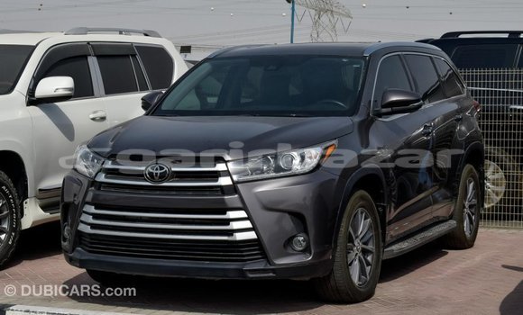 Buy Import 2017 Toyota Highlander in Import - Dubai, Bandarban Buy Import 2017 Toyota Highlander in Import - Dubai, Bandarban