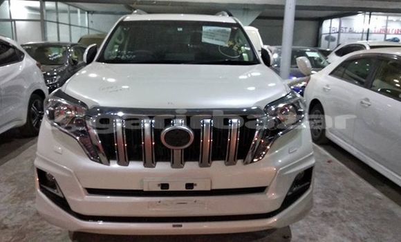 Buy Used 2014 Toyota Prado in Dhaka, Dhaka