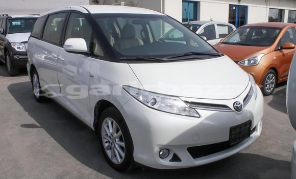 কেনা আমদানি Toyota Previa White গাড়ী মধ্যে ইম্পোর্ট - দুবাই মধ্যে Bandarban কেনা আমদানি Toyota Previa White গাড়ী মধ্যে ইম্পোর্ট - দুবাই মধ্যে Bandarban