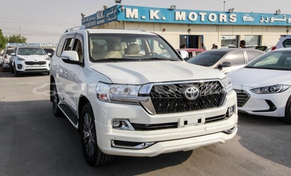 কেনা আমদানি Toyota Land Cruiser White গাড়ী মধ্যে ইম্পোর্ট - দুবাই মধ্যে Bandarban কেনা আমদানি Toyota Land Cruiser White গাড়ী মধ্যে ইম্পোর্ট - দুবাই মধ্যে Bandarban
