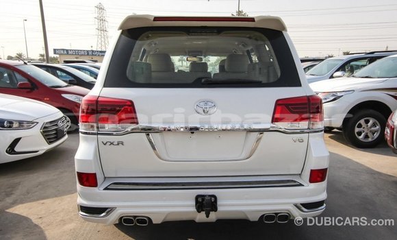 কেনা আমদানি Toyota Land Cruiser White গাড়ী মধ্যে ইম্পোর্ট - দুবাই মধ্যে Bandarban কেনা আমদানি Toyota Land Cruiser White গাড়ী মধ্যে ইম্পোর্ট - দুবাই মধ্যে Bandarban